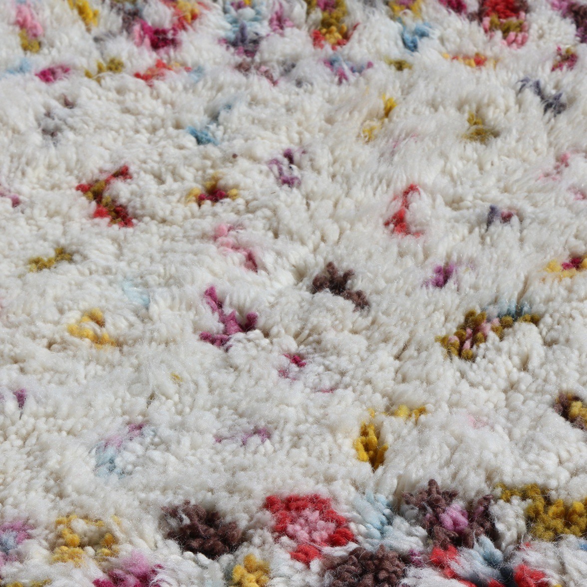 Chromatic Restructuring — hand-knotted natural wool rug, 326 × 227 cm, Nestaground (3)