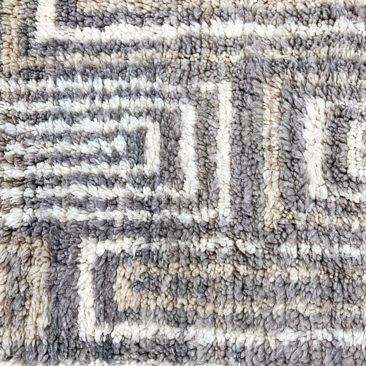 Shades of Grey — hand-knotted natural wool rug, 250 × 242 cm, Nestaground (3)